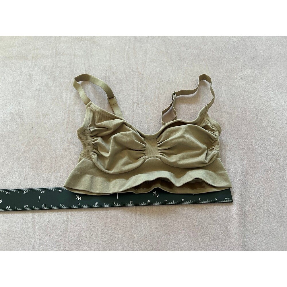 SKIMS SEAMLESS SCULPT BRALETTE- size Large- color clay - new unworn